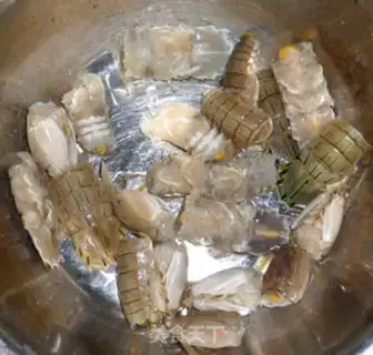 Make Spicy shrimp crawling step 1