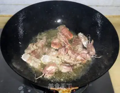 Make Spicy shrimp crawling step 5