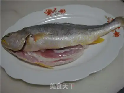 Make Delicious roasted fish step 0