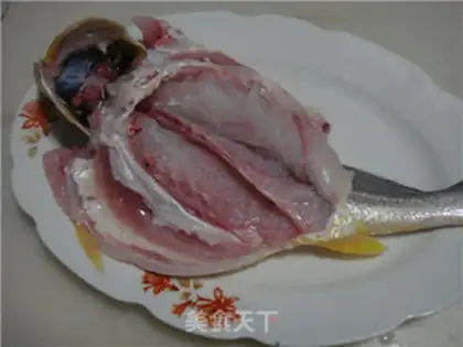 Make Delicious roasted fish step 1