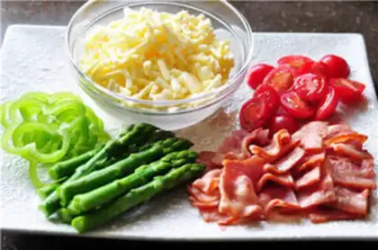Make Bacon-fruit pizza step 5