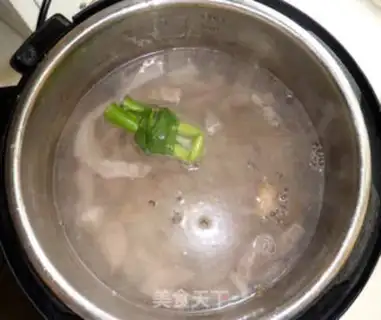 Make Blue bean pig belly soup step 8
