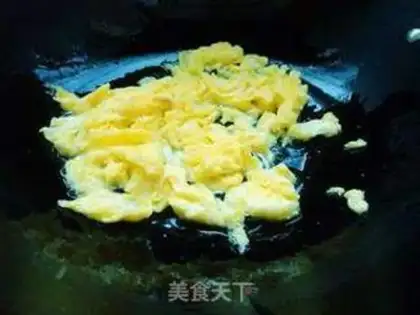 Make Scrambleded eggs step 3