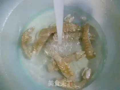 Make Shrimp soup step 1