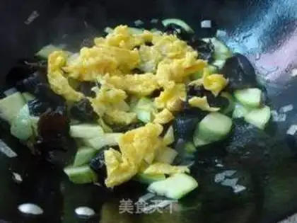 Make Scrambleded eggs step 7