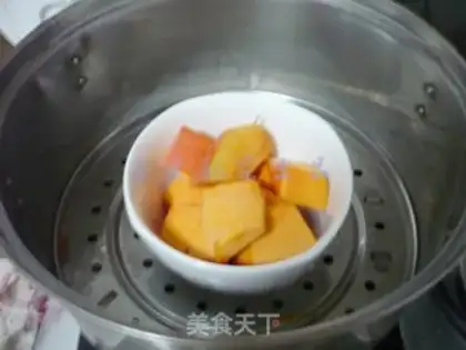 Make Pumpkin bean bag step 1