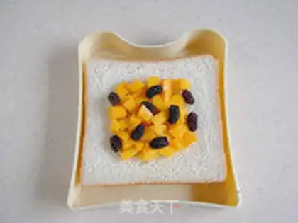Make Mango sandwich step 2