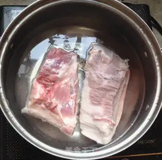Make Potato button meat step 1
