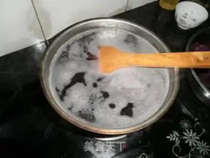 Make Porridge of the red-tree purple peanuts step 4