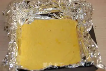 Make Tiger cake roll step 4