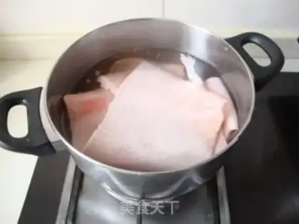 Make The soy-muffled pig-skin step 0