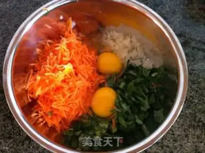 Make Carrot omelet step 4
