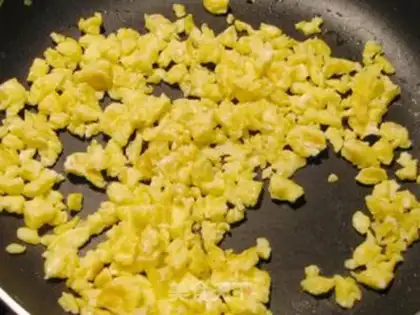 Make Garlic lumber egg box step 0