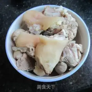 Make Bean curry pig hoof step 4
