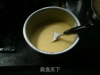 Make Strawberry birthday cake step 5