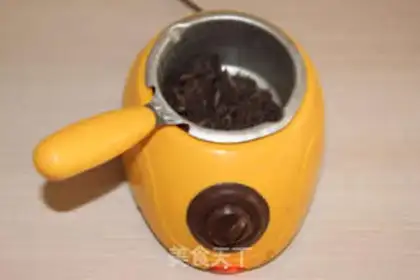 Make Cheese chocolate pie step 0