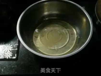 Make Strawberry birthday cake step 6