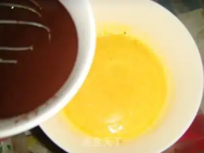 Make Chocolate cream cake step 3