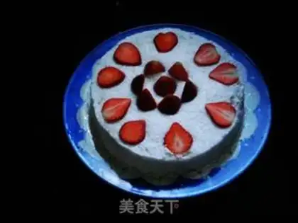 Make Strawberry birthday cake step 14