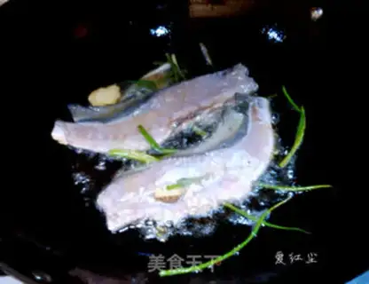 Make Yellow fish noodles step 2