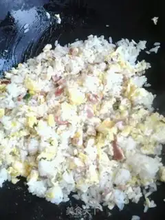 Make Egg fried rice step 4