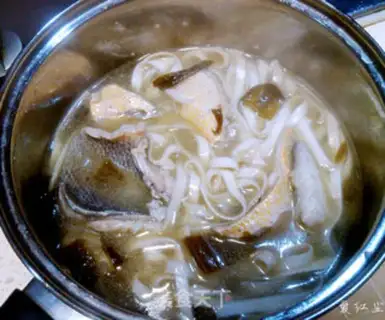 Make Yellow fish noodles step 5