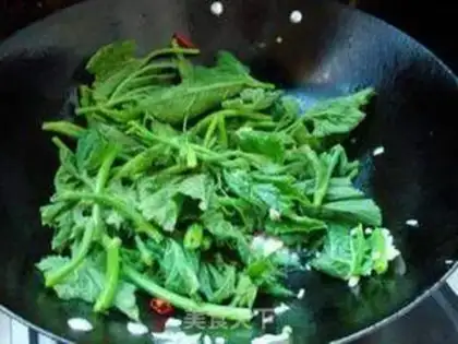 Make Garlic for pumpkin vines step 4