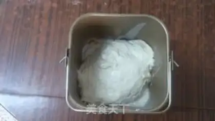Make Chinese coconut-cracker step 2