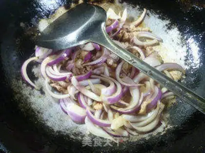 Make Onion veal step 7