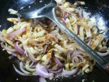 Make Onion veal step 11