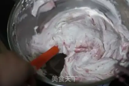 Make Strawberry vanilla ice cream step 4