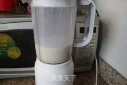 Make Banana shake step 4
