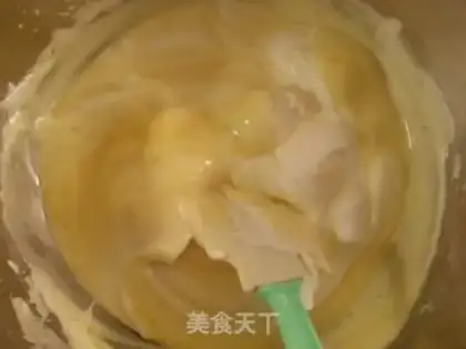 Make Lemon honey twirl cake step 10