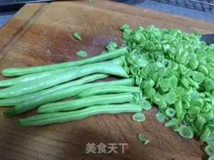 Make Bean-fruit bun step 1