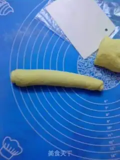 Make caterpillar toast step 14