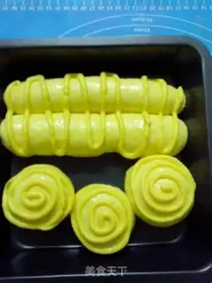 Make caterpillar toast step 17