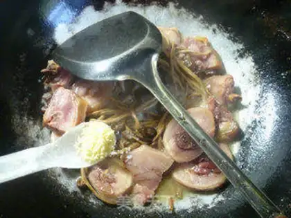 Make Tea mushrooms for chicken legs step 8