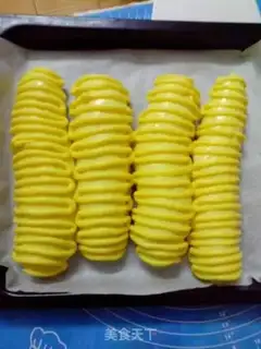 Make caterpillar toast step 18