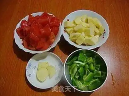 Make Tomato potato stew step 1