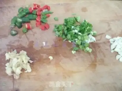 Make Spicy silver fish dry step 4