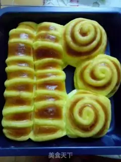 Make caterpillar toast step 20