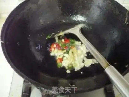Make Spicy silver fish dry step 5