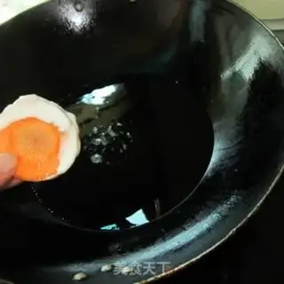 Make The fragrance carrot box step 6
