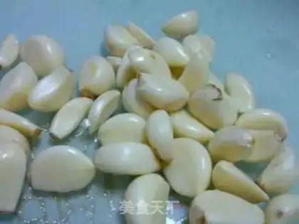 Make Garlic pepper sauce step 1