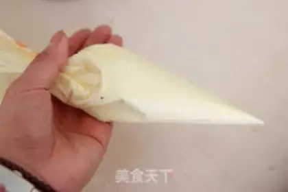 Make A tea and bean roll step 4