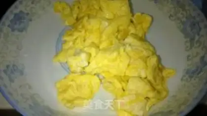 Make Garlic eggs step 3