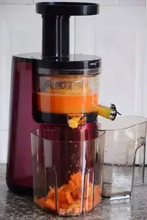 Make Carrot orange juice step 4