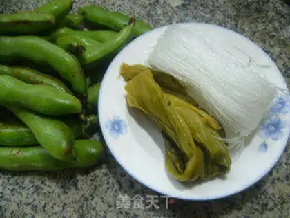 Make Soybeans fan soup step 0