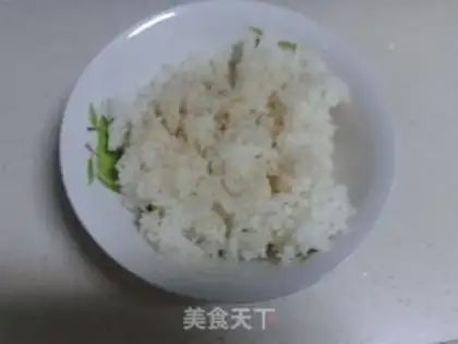 Make Gold buns of egg and rice step 0