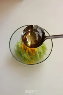 Make Cracking silk step 7